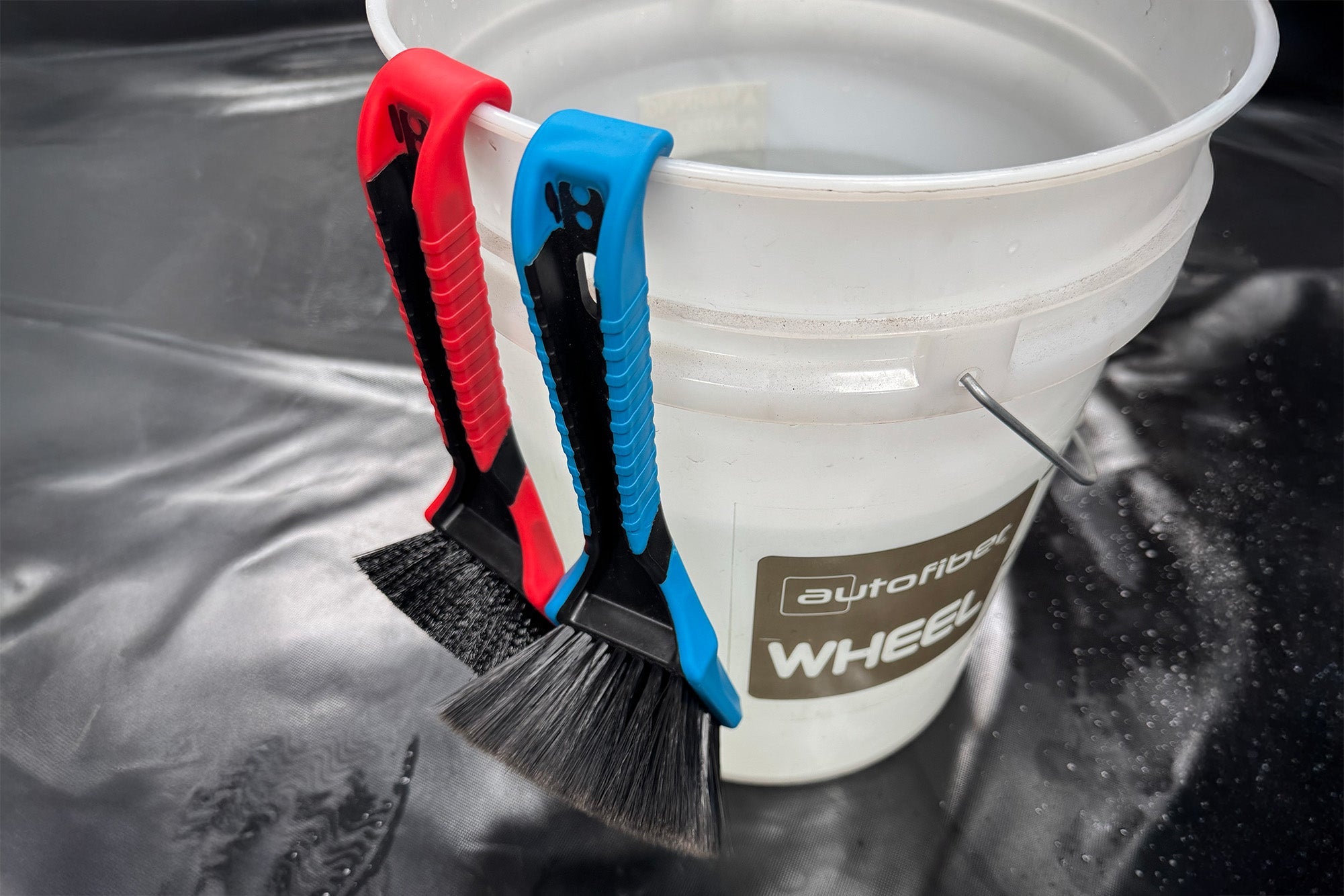 [SKORP] Scrub Brush